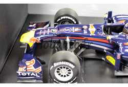 Red Bull Racing Renault RB6 - #5 Sebastian Vettel – Champion du monde 2010