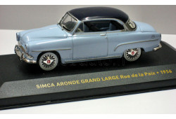 Simca Aronde Grand Large rue de la Paix - 1956