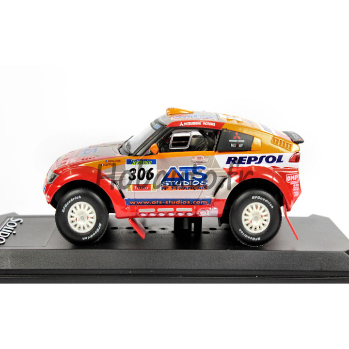 Mitsubishi Pajero MPR 11 – Dakar 2005 – Peterhansel